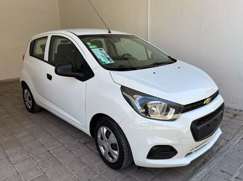 CHEVROLET BEAT 5 PUERTAS ó Similar